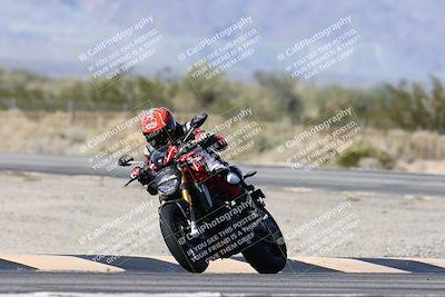 media/Dec-01-2025-Moto Forza (Mon) [[2daa91e15f]]/3-Beginner Group/Session 3 (Turn 3)/